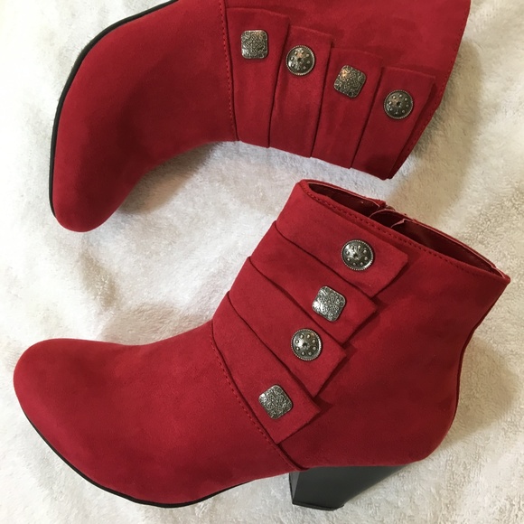 SOLD ~ Covington Susan Red Suede Booties NWOT - Picture 8 of 8